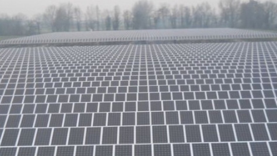 fotovoltaicovetrina01.jpg